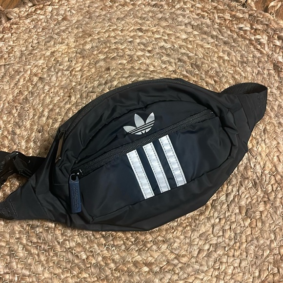 adidas Handbags - NWOT adidas Originals Black and White National Waist Fanny Pack OS